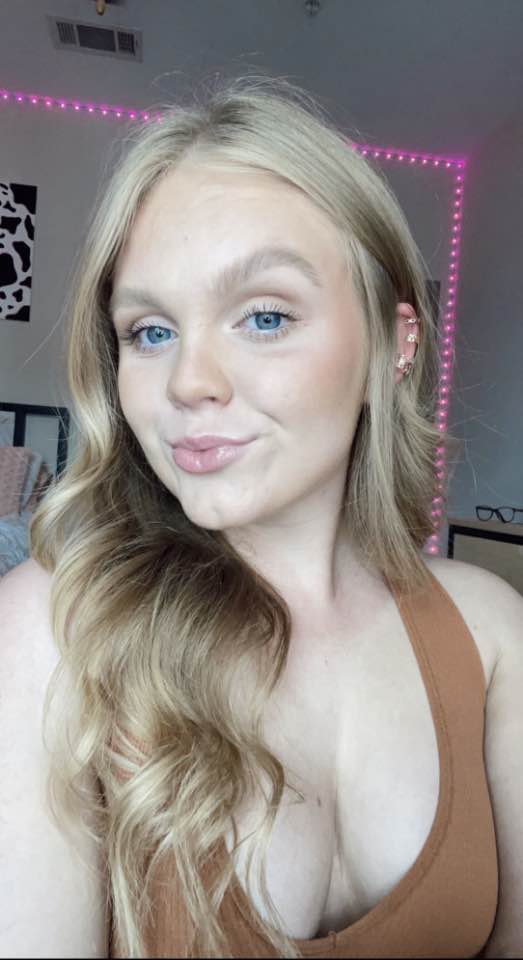 Slutty Pawg sister shown #BUAaUNZP