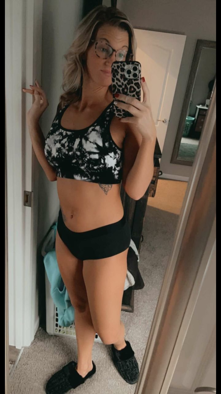 Smoken Hot Blonde Texas MILF/HotWife part 2 #AJPCoL0v