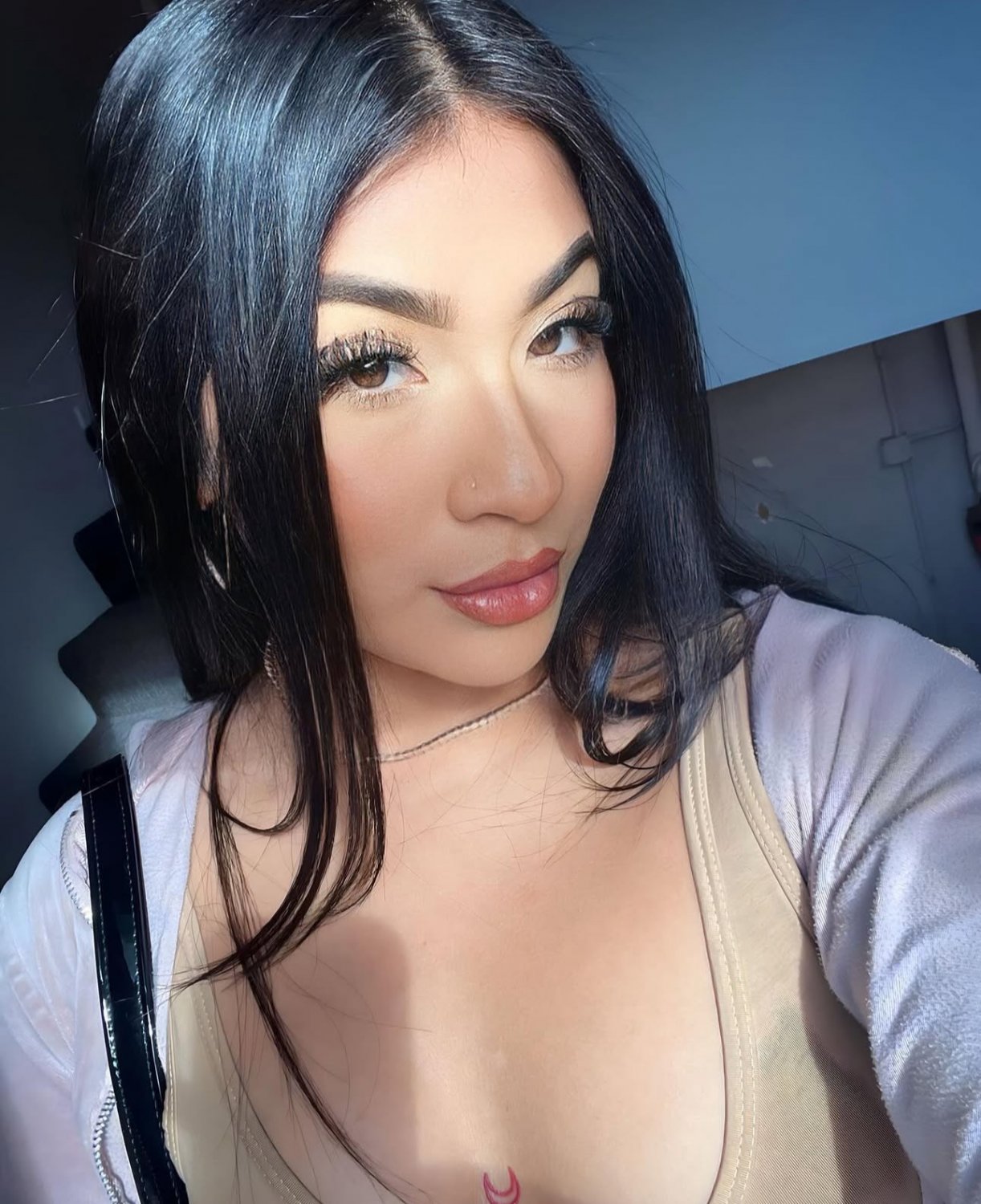 Anyone have anything on this sexy Chicago Latina? #O2d63ERe