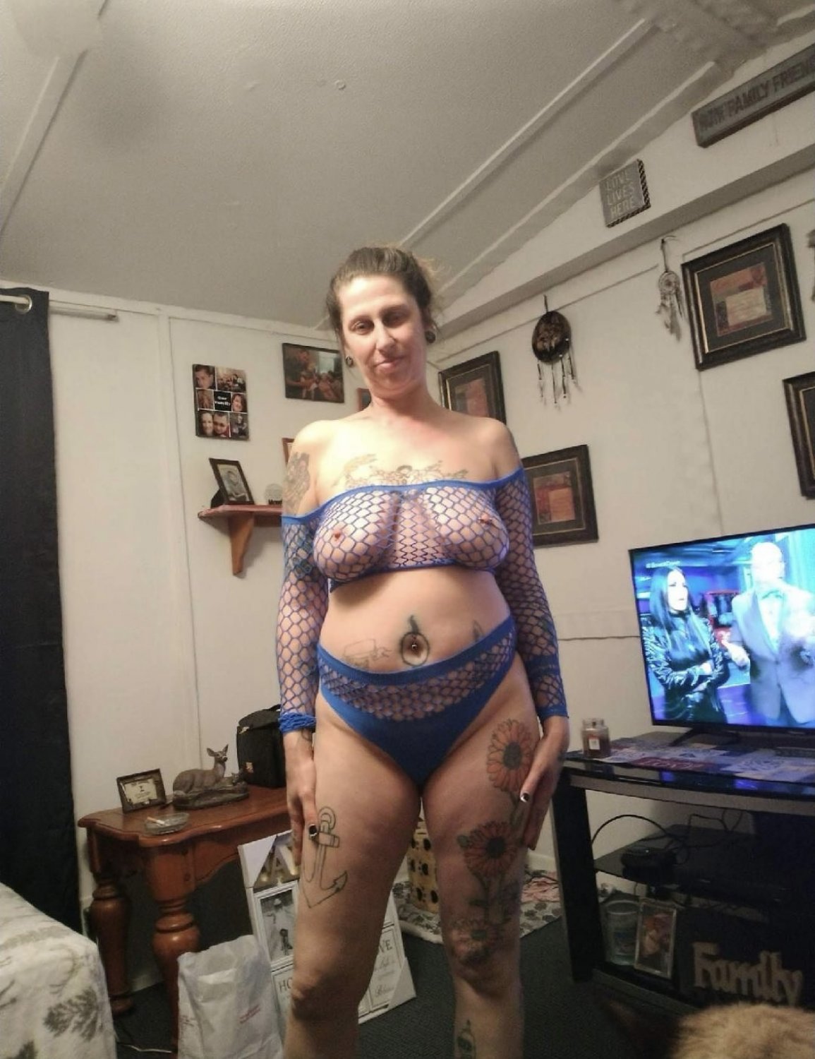 Slutty mom #6i2mAfk1