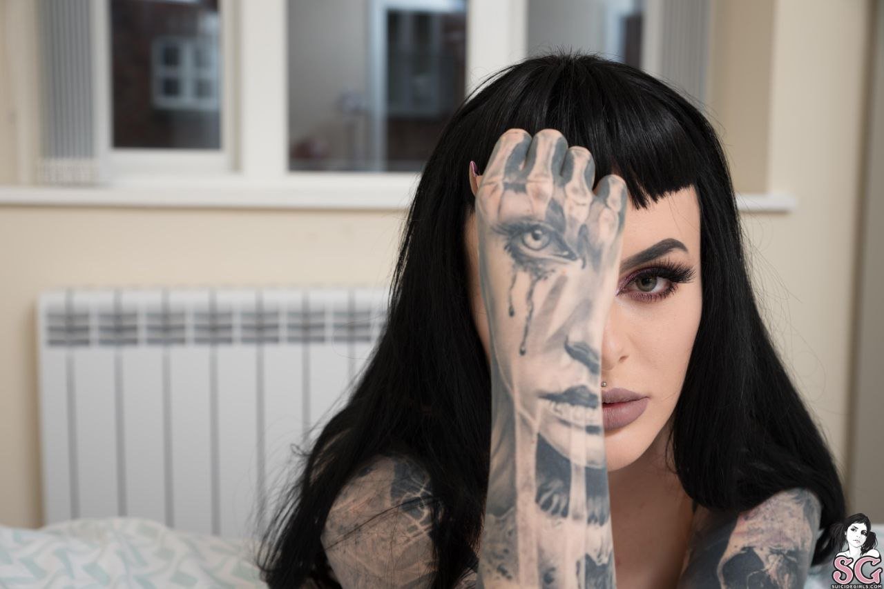 Suicidegirls-Maddison-Two faced #QClzdfMu